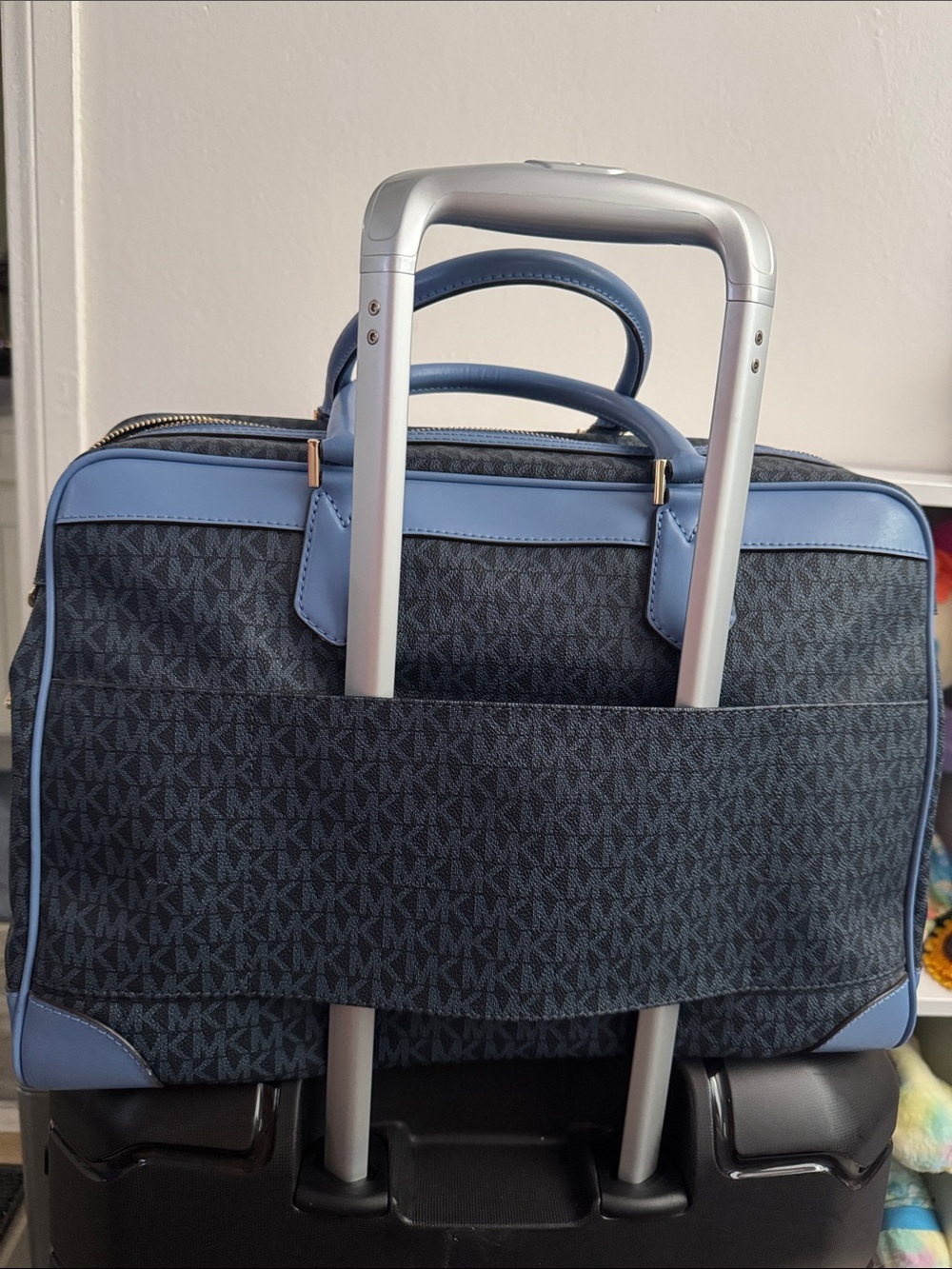 Michael Kors weekender bag - Picture 11 of 16